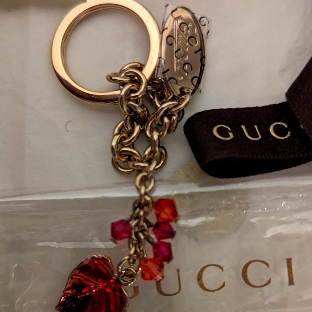 NWOT Gucci keychain